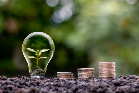 蓄電池の電気を自家消費することで、お得で環境にも優しく