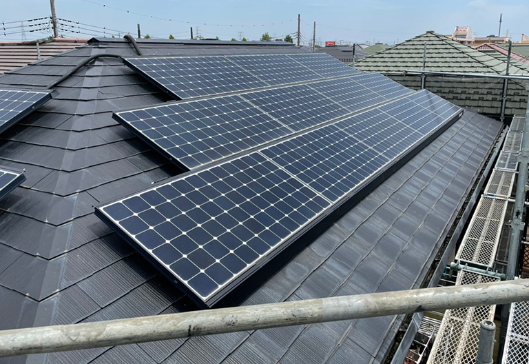 太陽光発電システムは屋根の耐久性をアップさせます