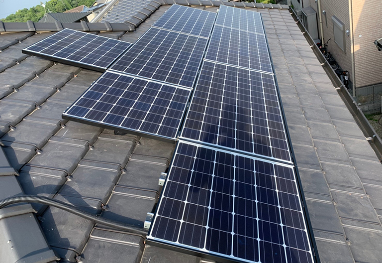太陽光発電システムは屋根の耐久性をアップさせます